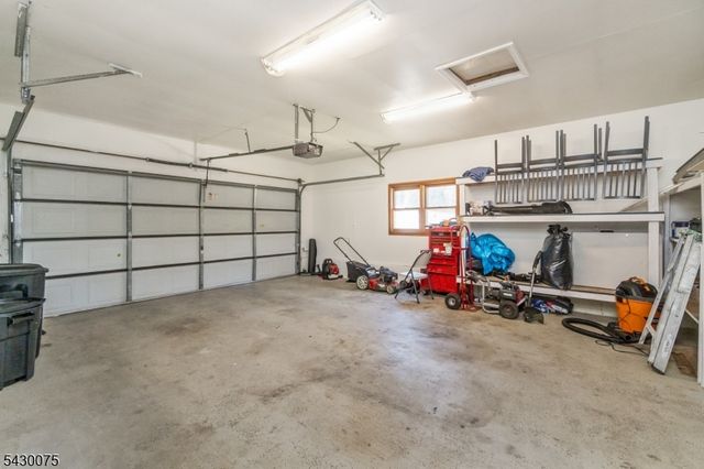 355 Kent St, Phillipsburg Town, NJ 08865