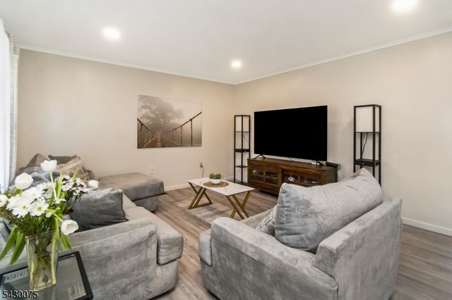 355 Kent St, Phillipsburg Town, NJ 08865