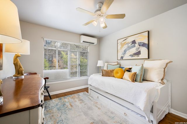 111 Grandview Place, Alamo Heights, TX 78209