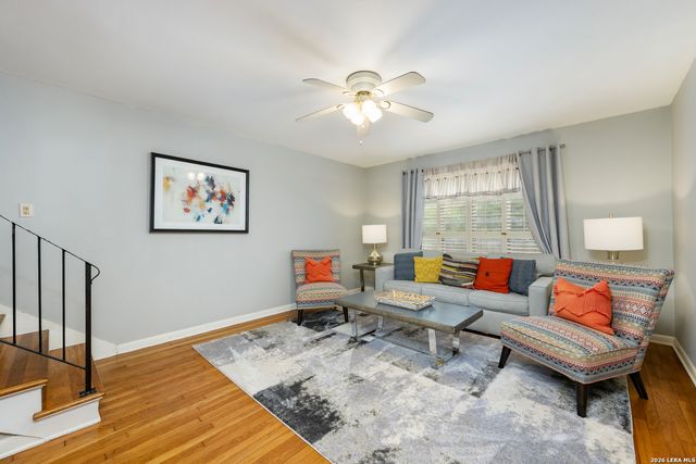 111 Grandview Place, Alamo Heights, TX 78209