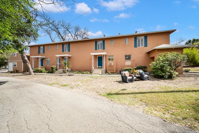 111 Grandview Place, Alamo Heights, TX 78209