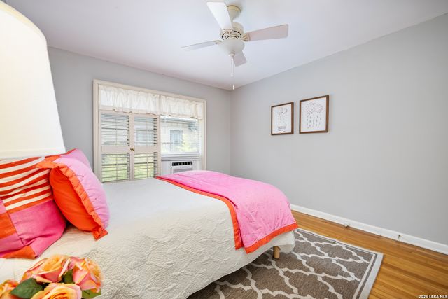 111 Grandview Place, Alamo Heights, TX 78209