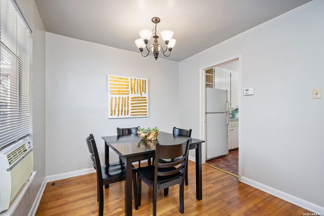 111 Grandview Place, Alamo Heights, TX 78209