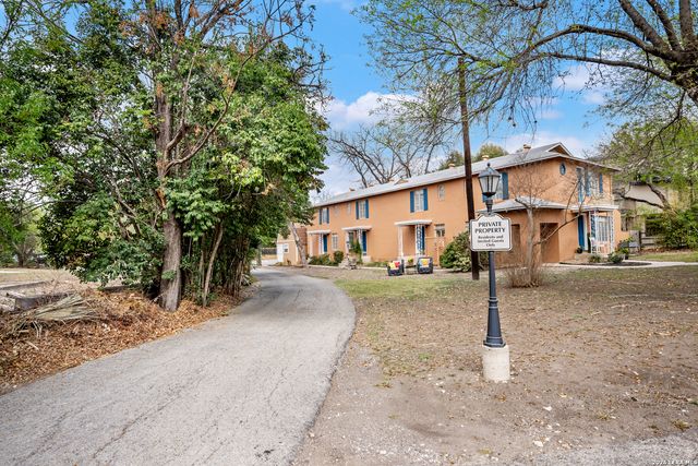 111 Grandview Place, Alamo Heights, TX 78209