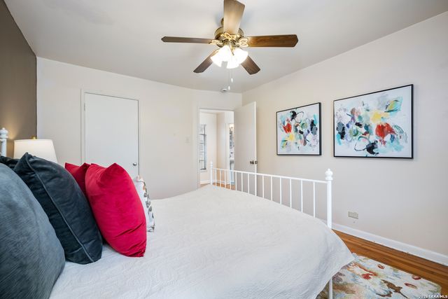 111 Grandview Place, Alamo Heights, TX 78209