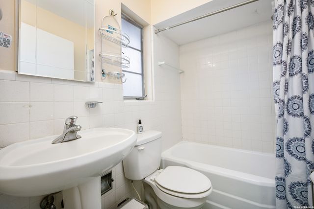 111 Grandview Place, Alamo Heights, TX 78209