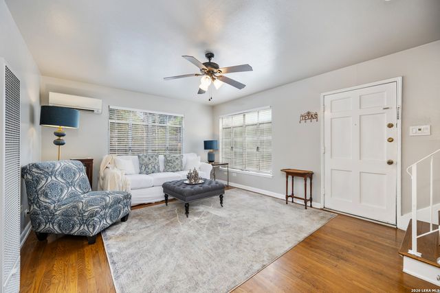 111 Grandview Place, Alamo Heights, TX 78209