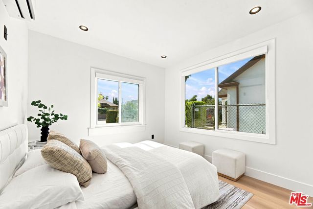 1168 Edgemont Street, Los Angeles, CA 90029