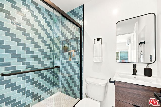 1168 Edgemont Street, Los Angeles, CA 90029