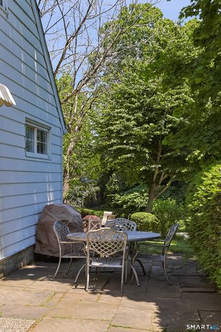 94 Mathews Street, Stamford, CT 06902