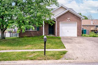 4816 Wooded Oak Cir, Louisville, KY 40245