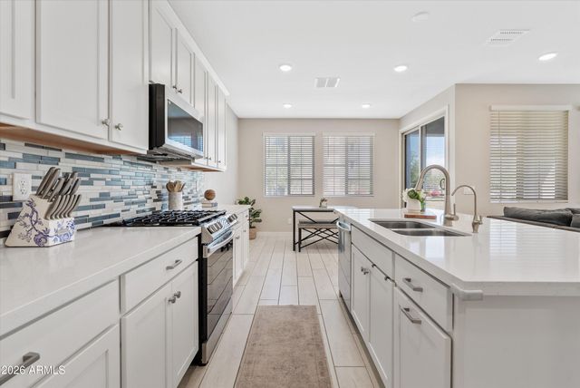 9310 E SEQUENCE Avenue, Mesa, AZ 85212