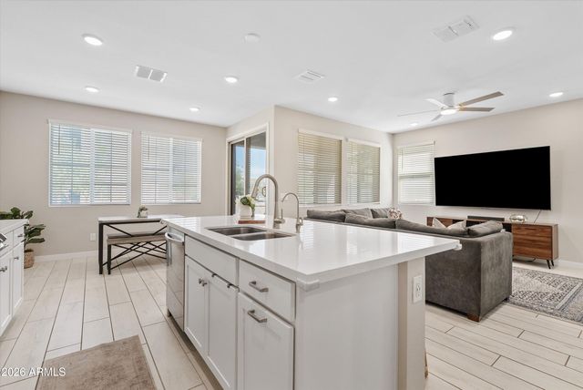 9310 E SEQUENCE Avenue, Mesa, AZ 85212