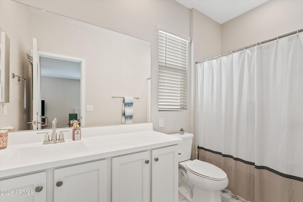 Image 20 of property listing at 9310 E SEQUENCE Avenue, Mesa, AZ 85212