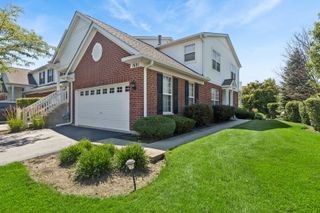 1601 MILLBROOK Drive, Algonquin, IL 60102