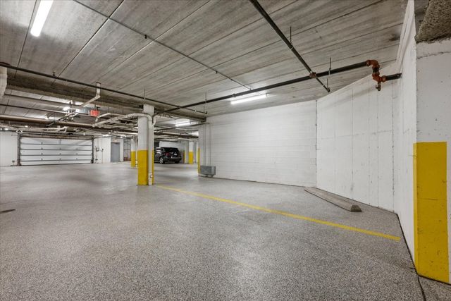 610 Robert York Avenue 202, Deerfield, IL 60015