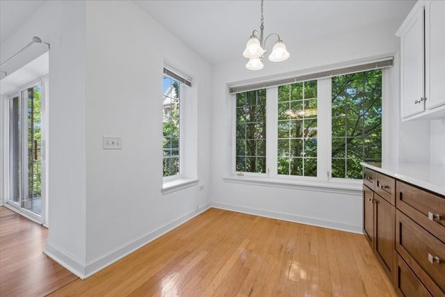 610 Robert York Avenue 202, Deerfield, IL 60015