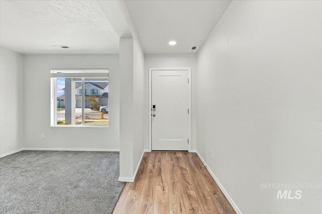 7404 E Marble Springs Dr, Nampa, ID 83687 photo 3