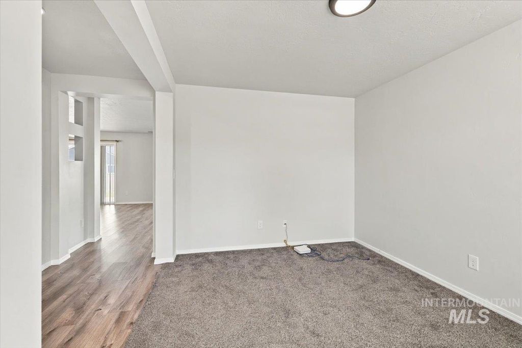 7404 E Marble Springs Dr, Nampa, ID 83687 photo 5