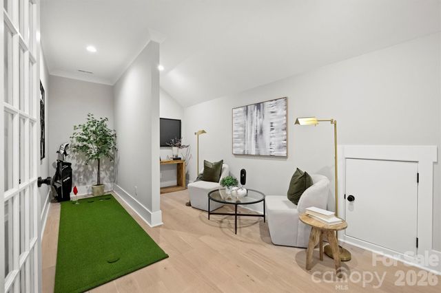 8163 Fairview Road, Charlotte, NC 28226