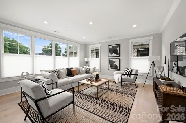 8163 Fairview Road, Charlotte, NC 28226