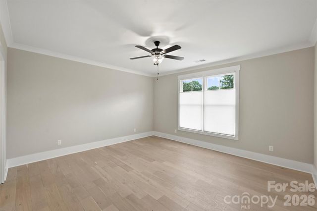 8163 Fairview Road, Charlotte, NC 28226