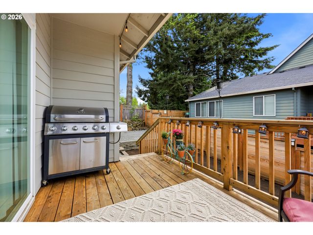 19119 DUBLIN Ave, Sandy, OR 97055