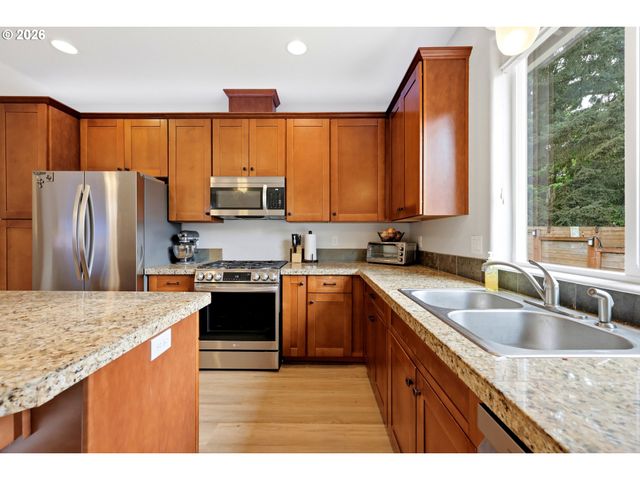 19119 DUBLIN Ave, Sandy, OR 97055