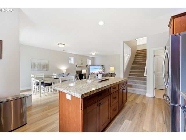 19119 DUBLIN Ave, Sandy, OR 97055