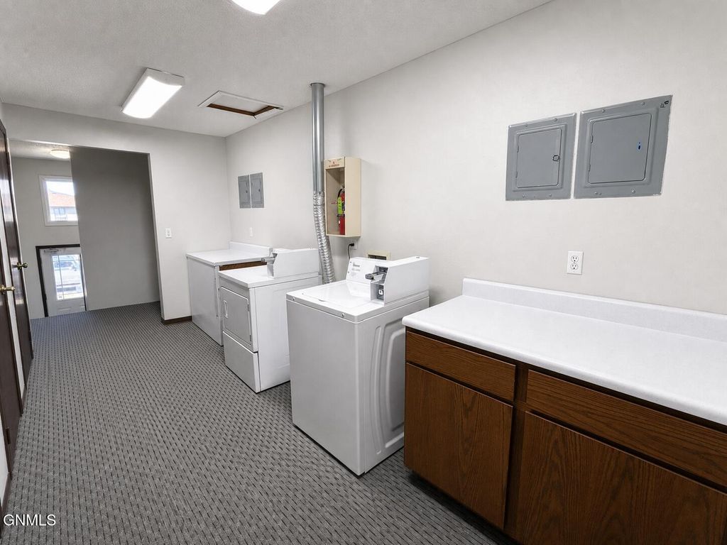 1839 Allison Drive, Bismarck, ND 58501 photo 4