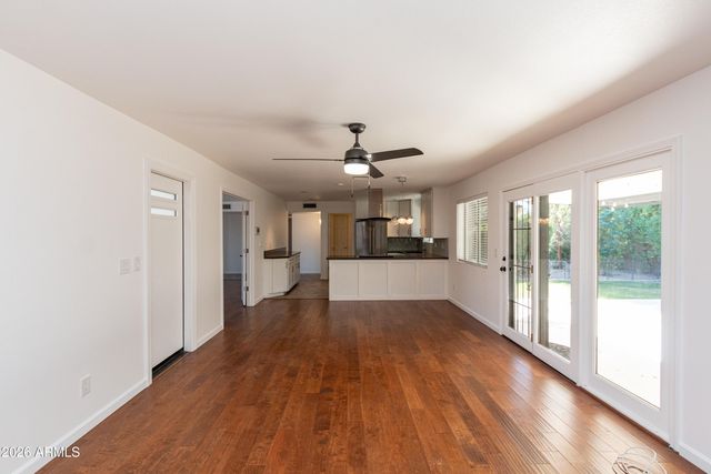 841 E 10TH Street, Mesa, AZ 85203