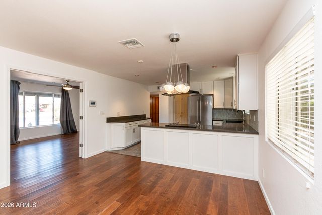 841 E 10TH Street, Mesa, AZ 85203