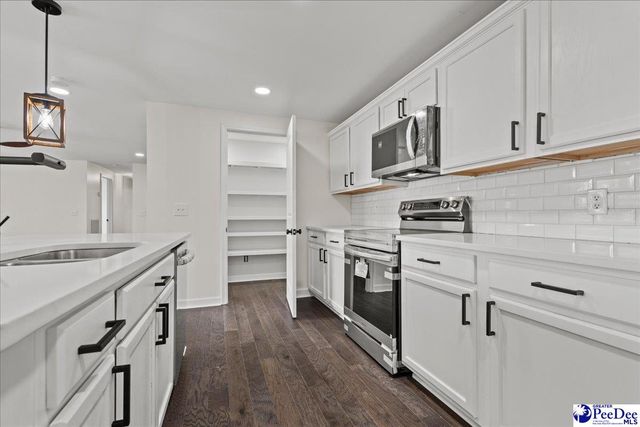 100 Wall Street, Marion, SC 29571