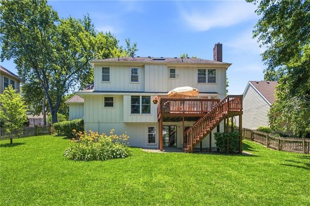 8412 W 116th Terrace, Overland Park, KS 66210