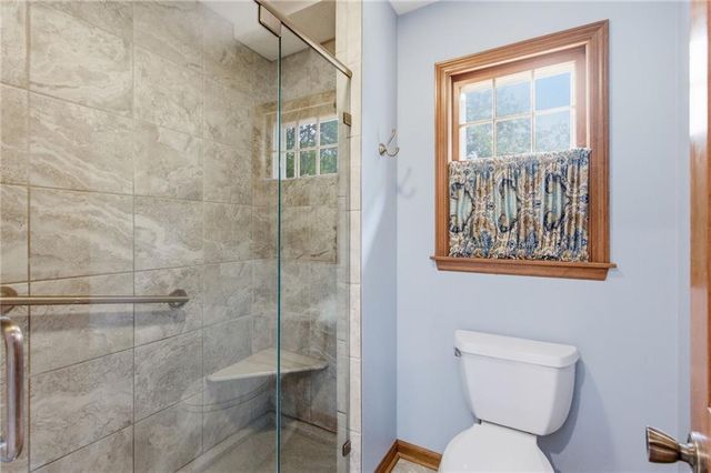 8412 W 116th Terrace, Overland Park, KS 66210