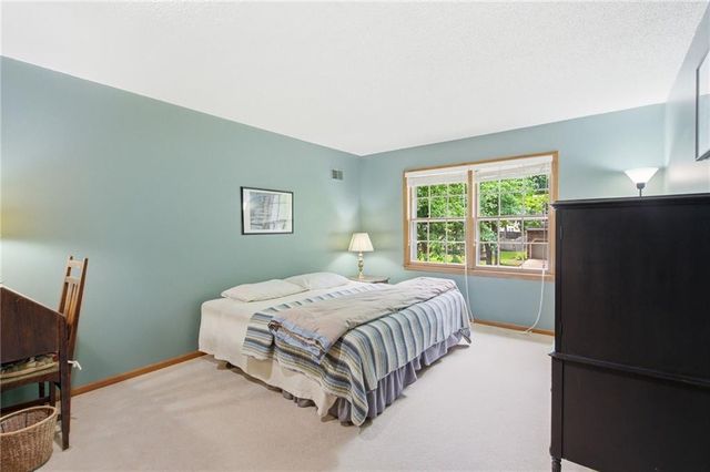 8412 W 116th Terrace, Overland Park, KS 66210