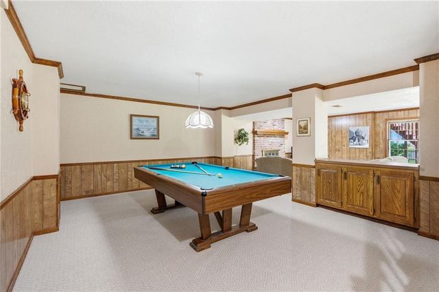 8412 W 116th Terrace, Overland Park, KS 66210