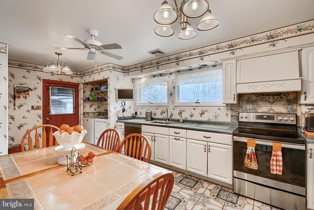 1 GUNPOWDER RD, Glen Arm, MD 21057