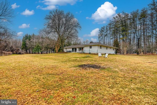 1 GUNPOWDER RD, Glen Arm, MD 21057