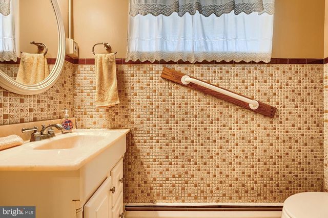 1 GUNPOWDER RD, Glen Arm, MD 21057