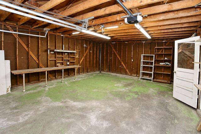 5723 Fm 2100 Road, Crosby, TX 77532
