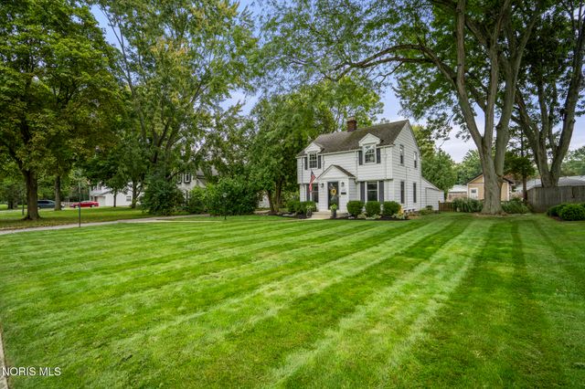 420 E 6th Street, Perrysburg, OH 43551