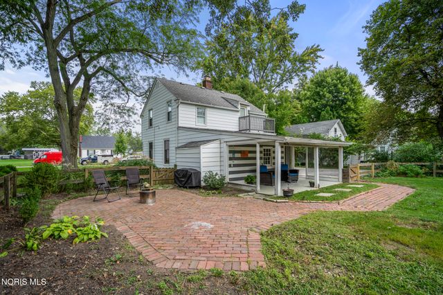 420 E 6th Street, Perrysburg, OH 43551