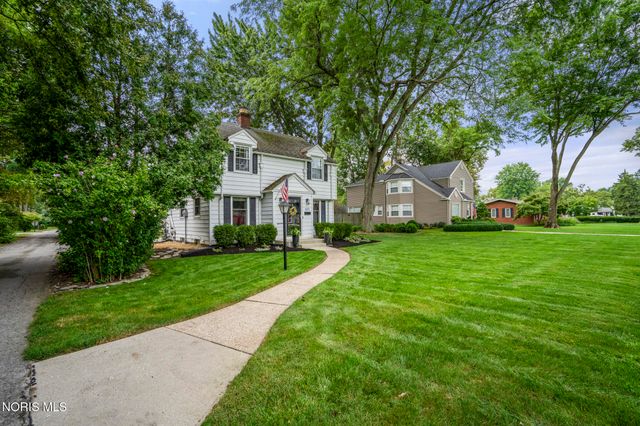 420 E 6th Street, Perrysburg, OH 43551