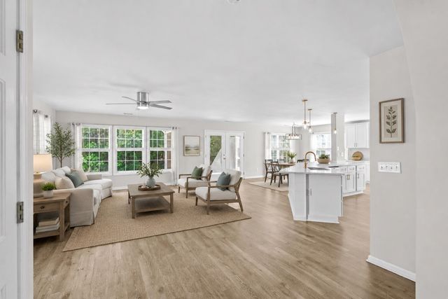 4501 Farm Lake Dr., Myrtle Beach, SC 29579