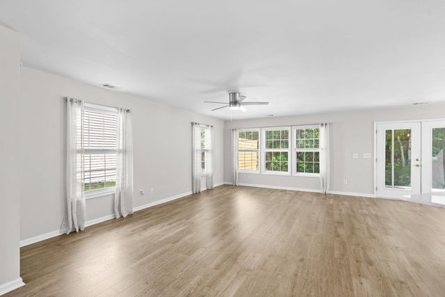 4501 Farm Lake Dr., Myrtle Beach, SC 29579