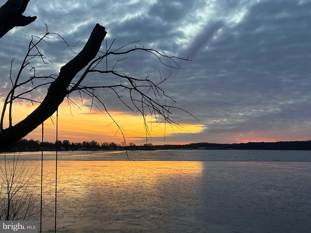 37 CATTAIL LN, Elkton, MD 21921