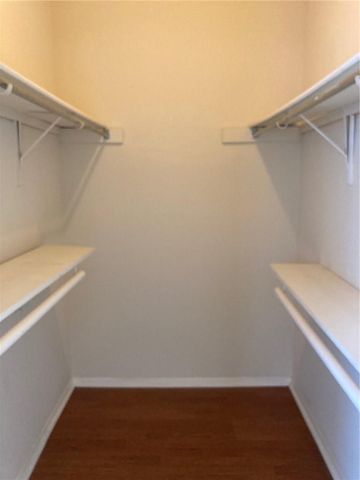 806 W 24th ST 218, Austin, TX 78705