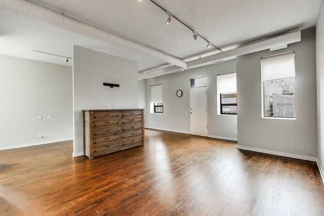 503 N Wells Street 3, Chicago, IL 60654