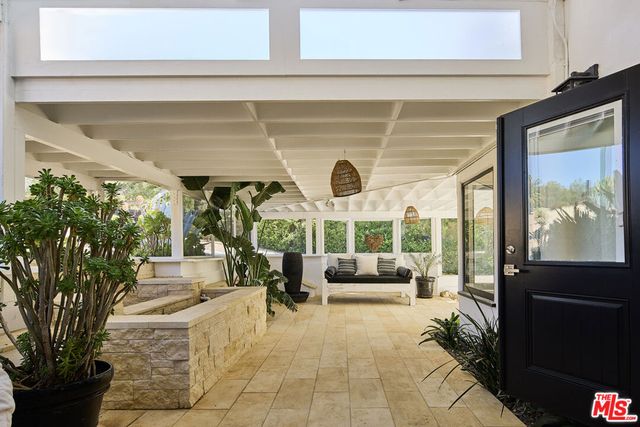 2266 Cold Canyon Road, Calabasas, CA 91302